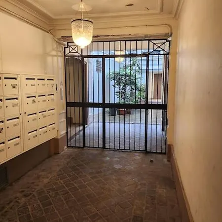 Logement Entier 2P Parigi Esterno foto